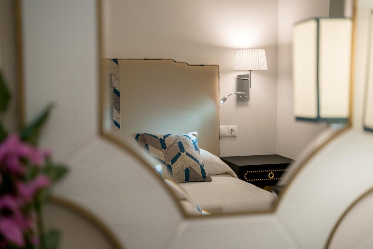 Arco Macarena Lofts Aparthotel Sevilla Exteriör bild