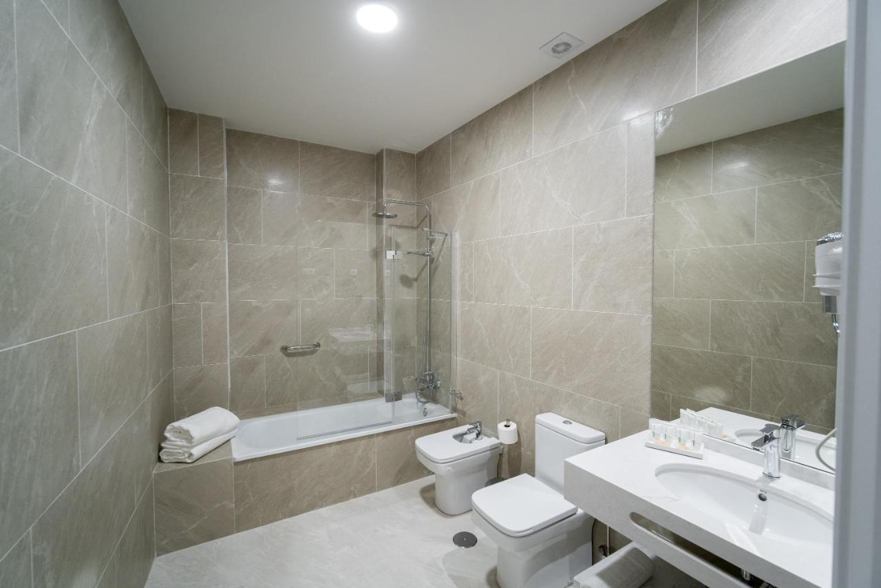 Arco Macarena Lofts Aparthotel Sevilla Exteriör bild