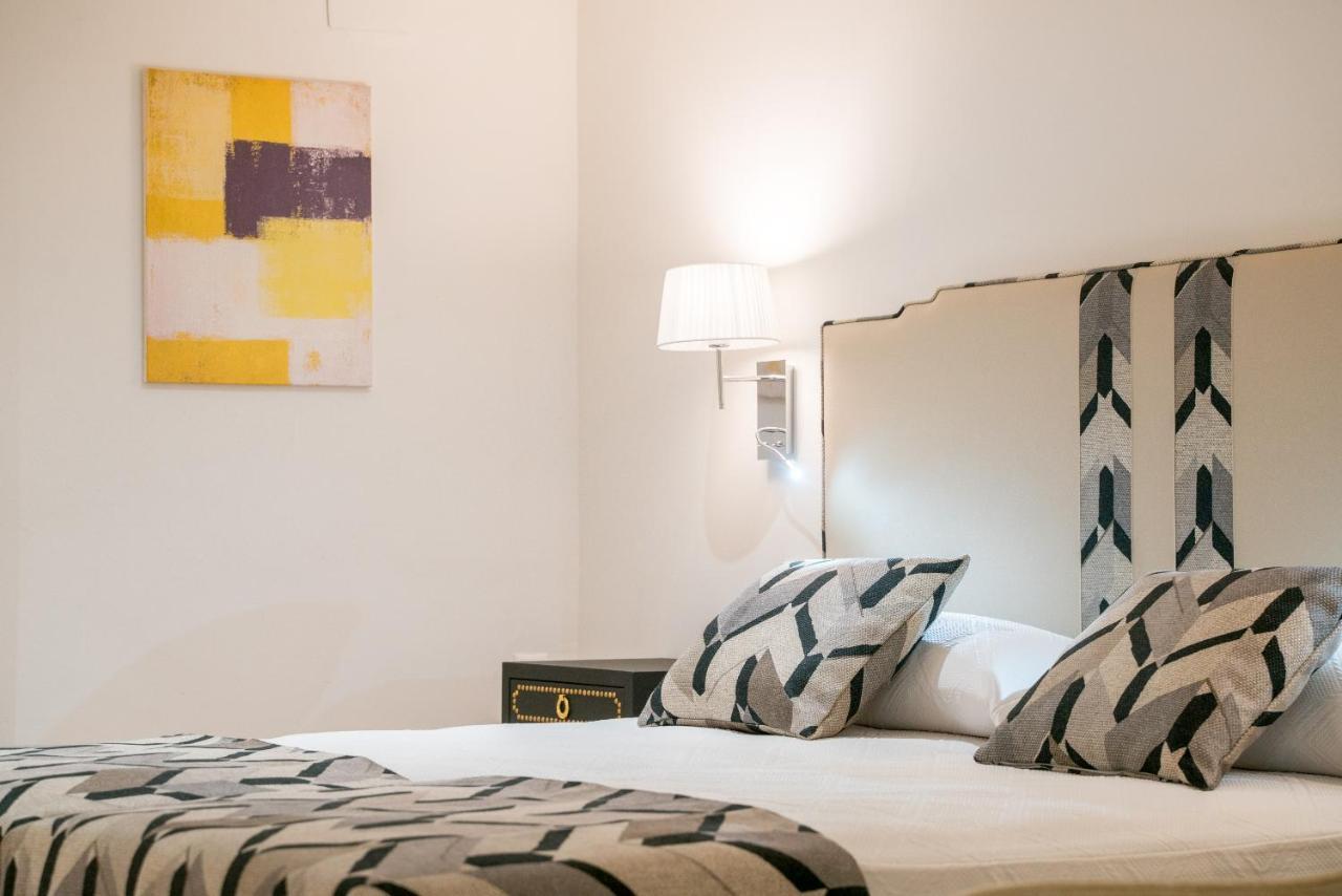 Arco Macarena Lofts Aparthotel Sevilla Exteriör bild